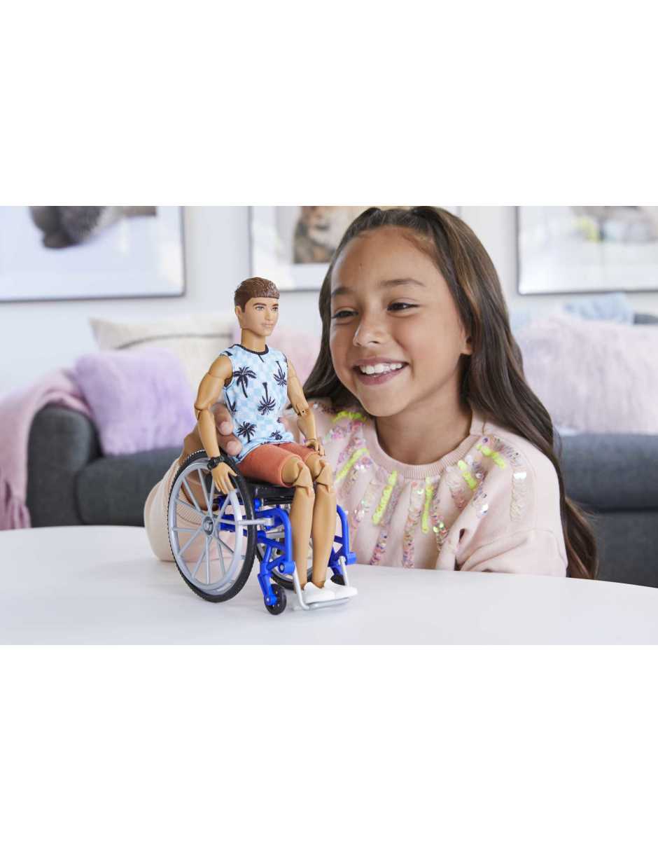 Muñeca colección ken en silla de ruedas 5