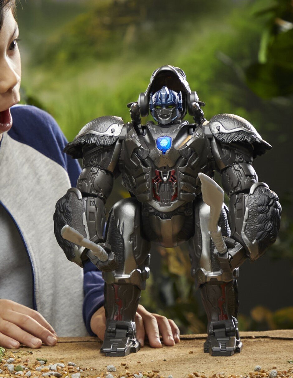 Figura de acción Transformers Rise Of The Beasts Hasbro con movimiento y sonido articulada