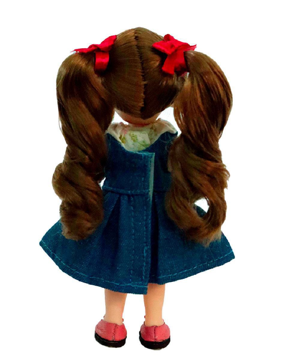Muñeca fashion