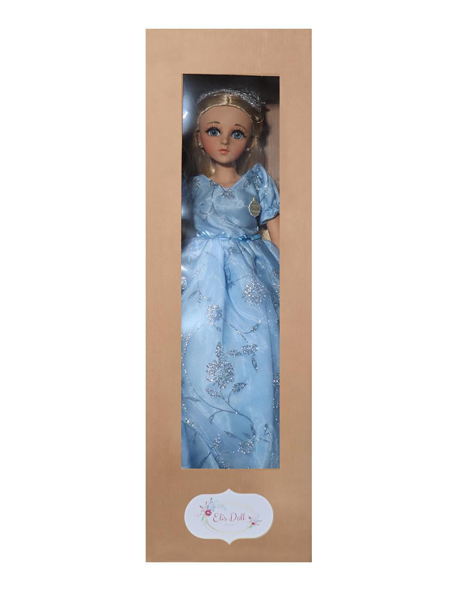 Muñeca quinceañera
