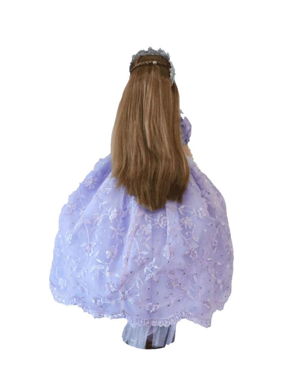 Muñeca quinceañera