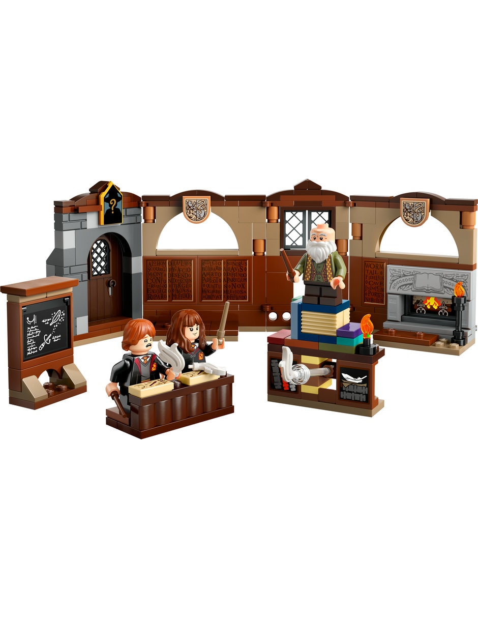 LEGO Castillo De Hogwarts: Clase De Encantamientos 76442 4