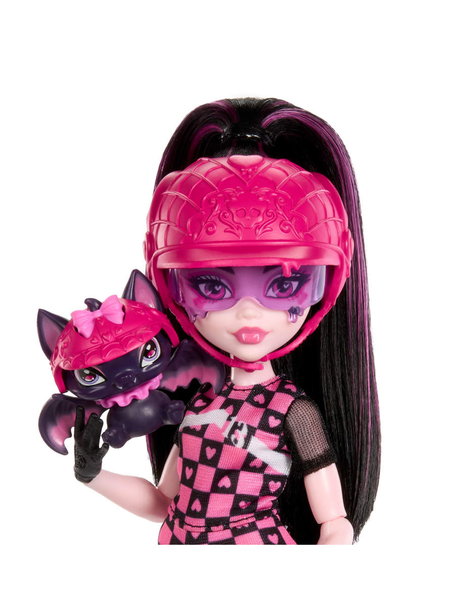 Muñeca fashion draculaura con scooter