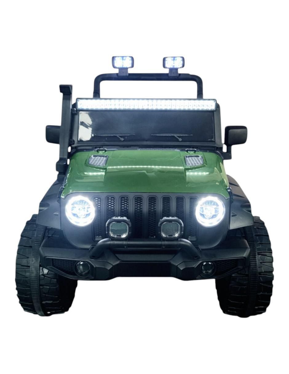 Automóvil montable con control remoto 4x4 Traveler Off Road recargable unisex