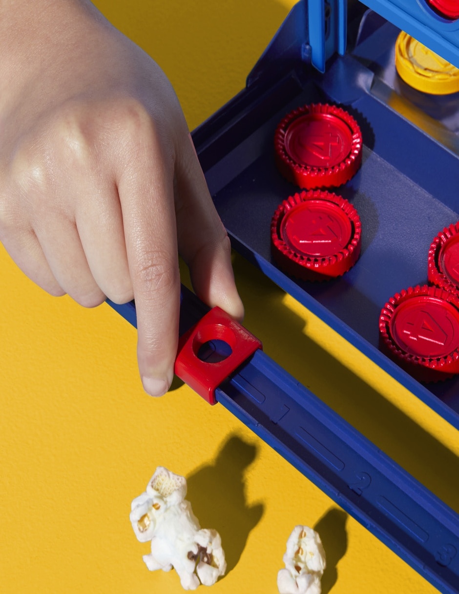 Connect 4 edicion 2025 Hasbro Games 3
