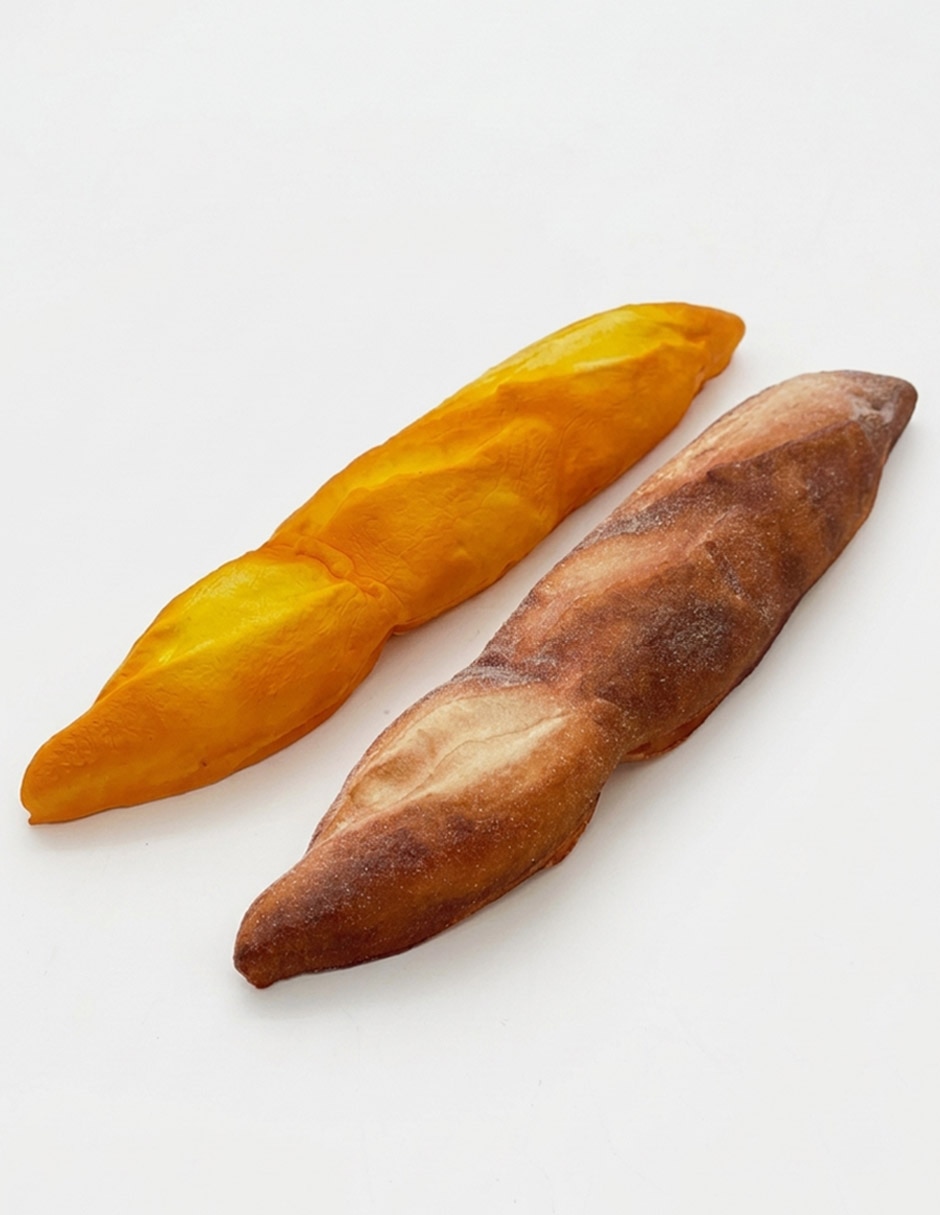 Baguette squish toy 3