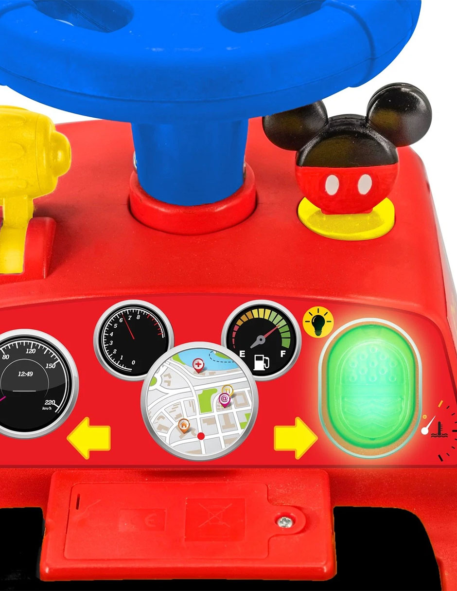 Automóvil montable Disney de bateria AA para niño 2
