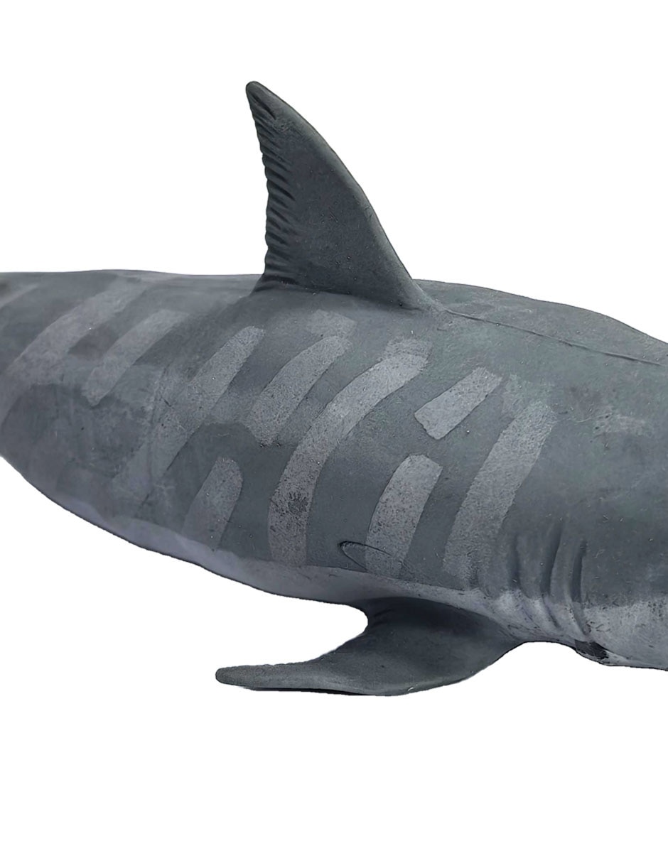 Figura de animales acuáticos tiburón 3