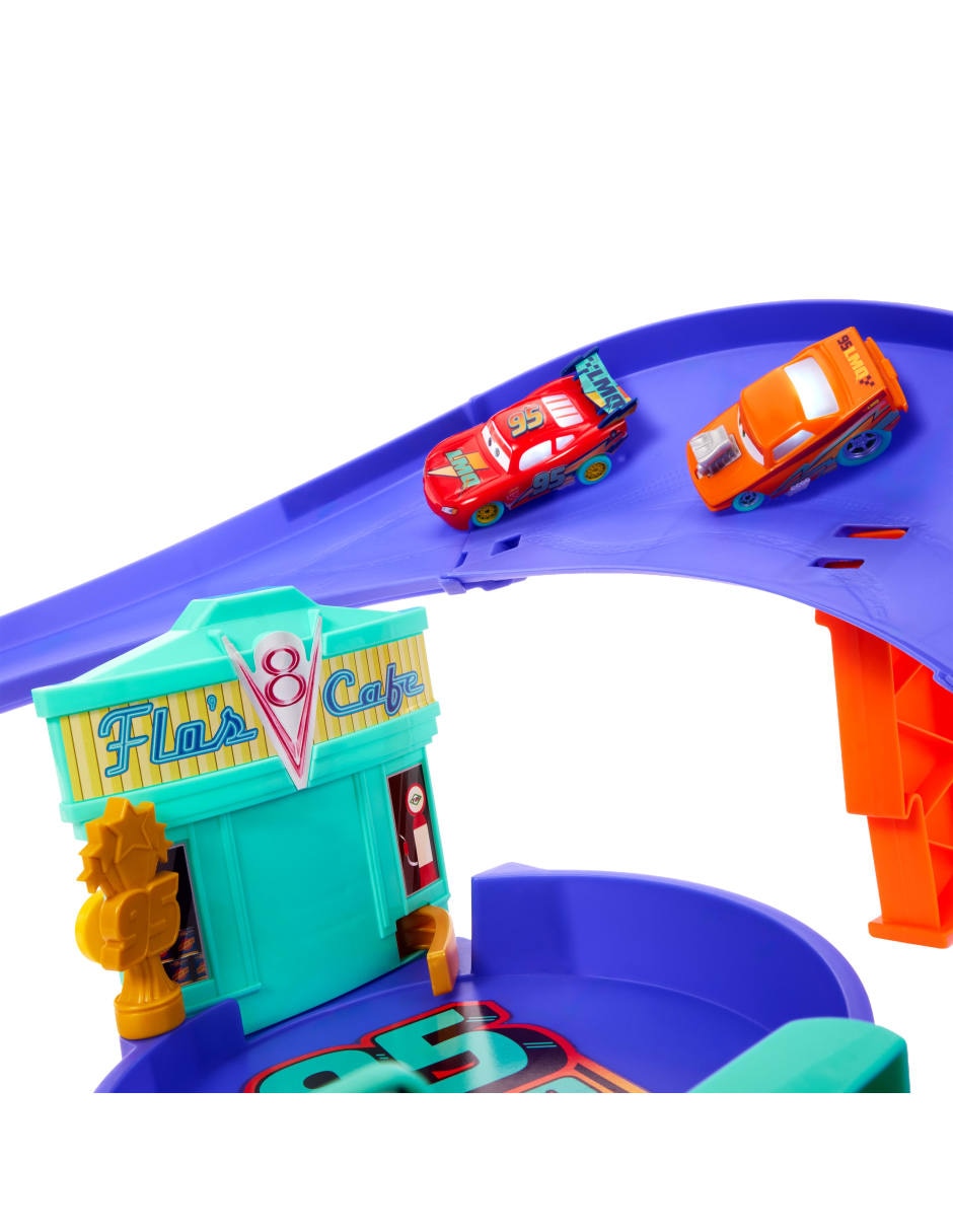 Pista armable MATTEL Cars Playsets Rayo McQueen 6