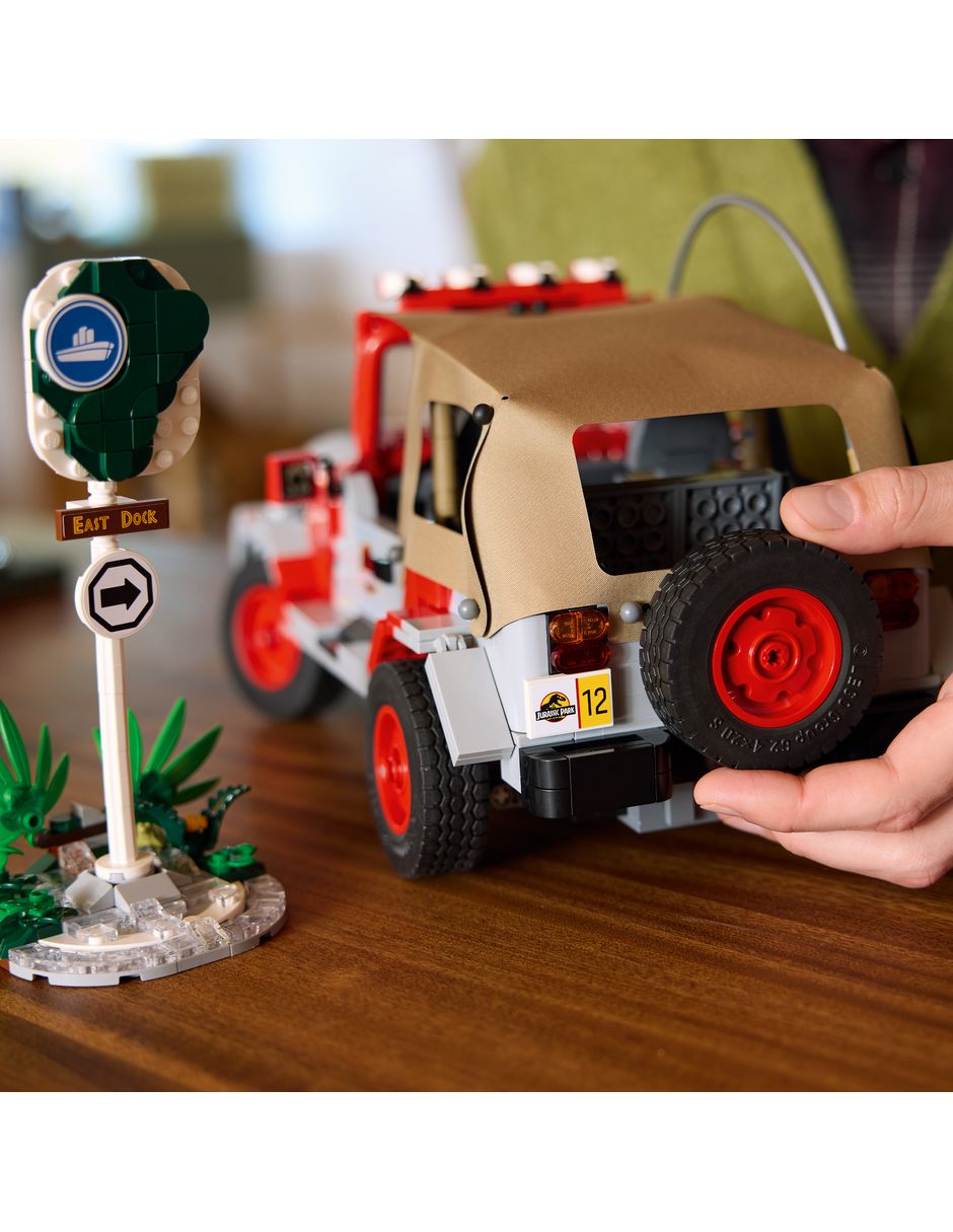 Jurassic World Jurassic Park Jeep® Wrangler 77984 8