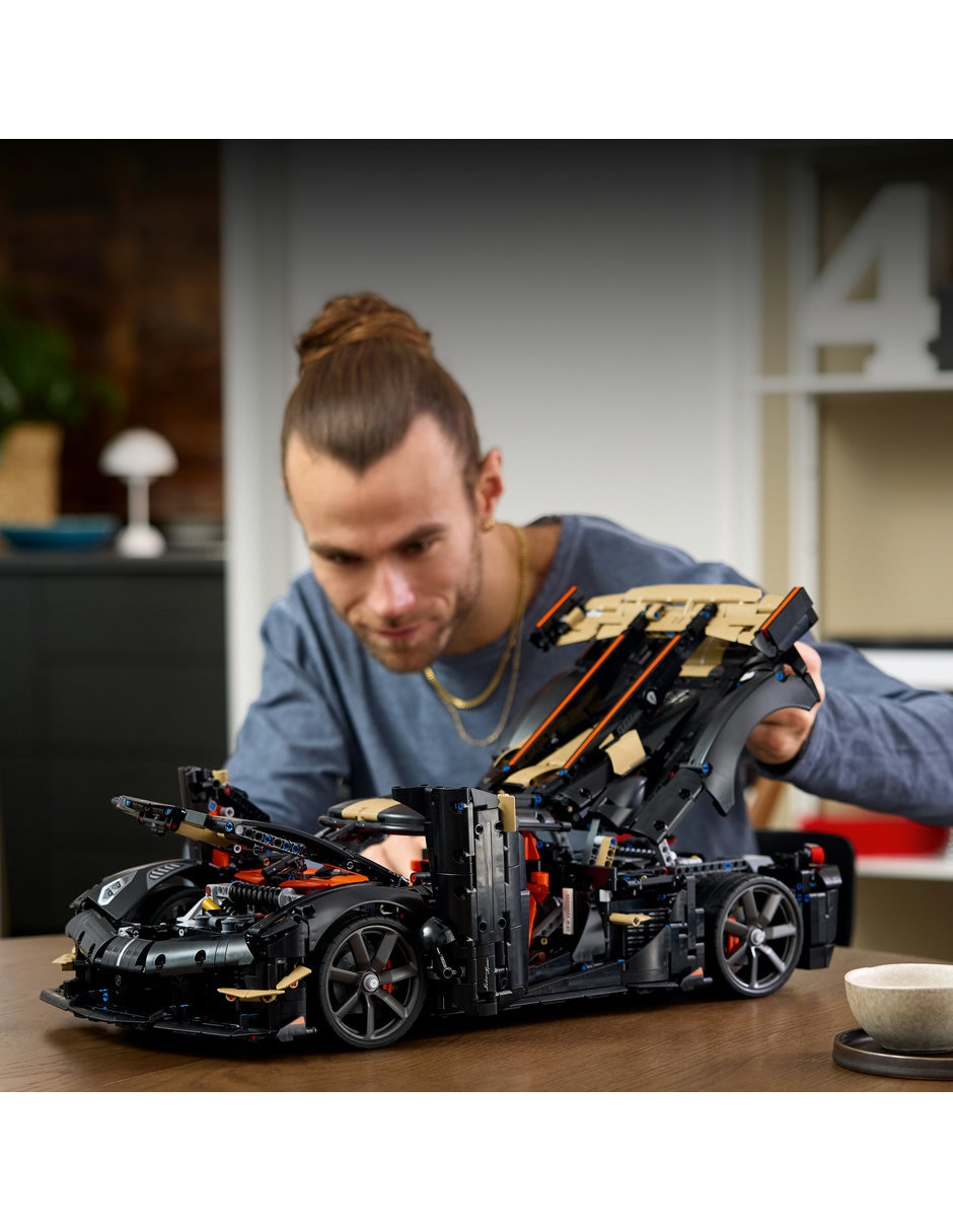 Technic Megacar Koenigsegg Sadair's Spear 42232 9