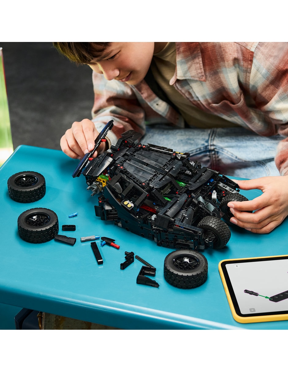 Technic Batmobile Tumbler 42239 3