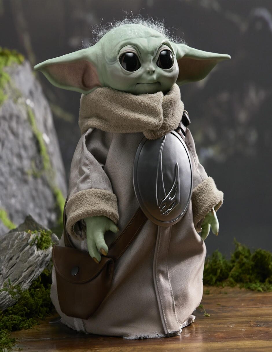 Figuras accionstar wars the mandalorian and grogu ultimate grogu collectors con movimiento y sonido 7