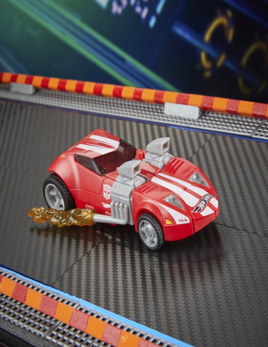 Figura de acción articulada Hot Wheels Especial Transformers 2 en 1 6