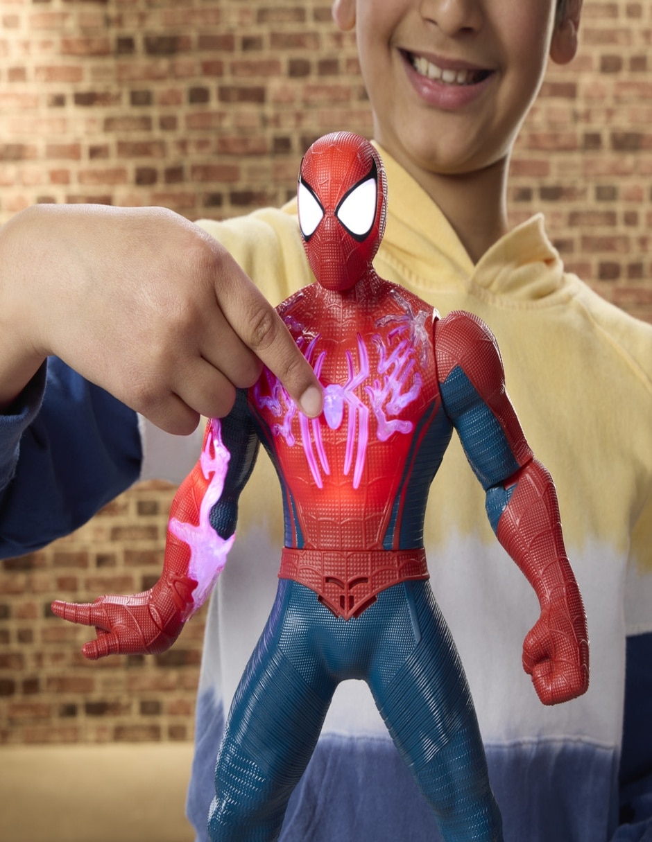Figura de acción Spider-Man con luz y sonido 4