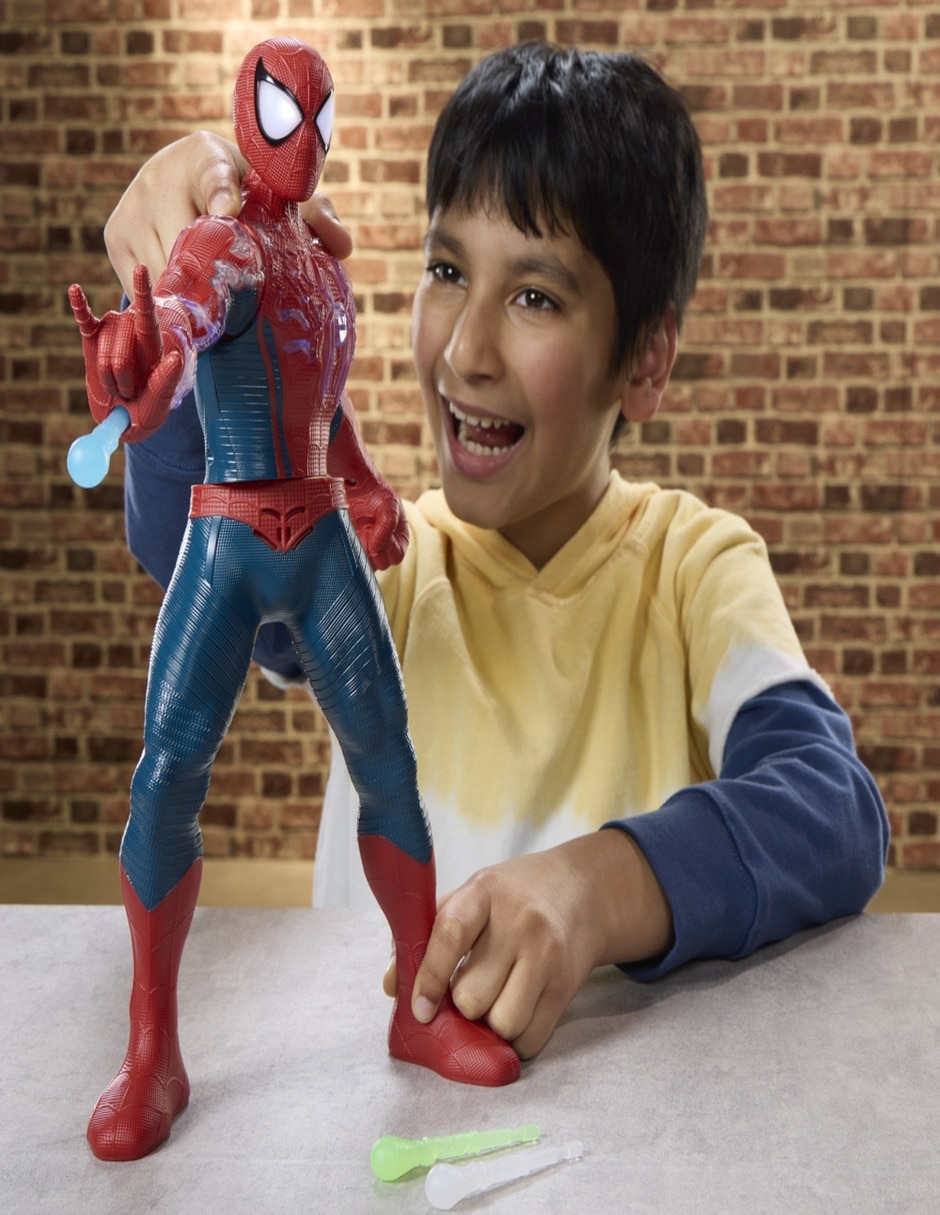 Figura de acción Spider-Man con luz y sonido 2