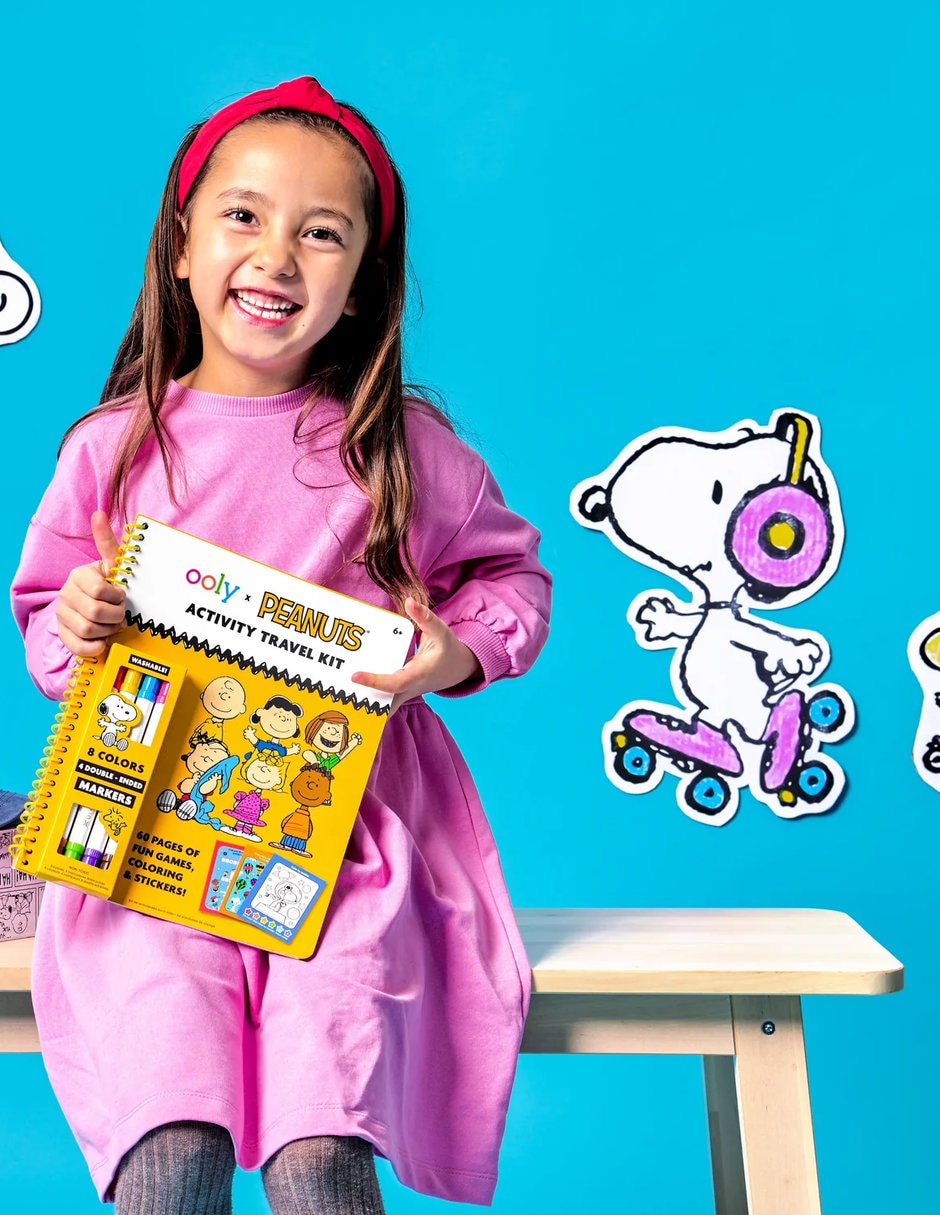Kit viaje actividades y marcadores de doble punta Peanuts 7