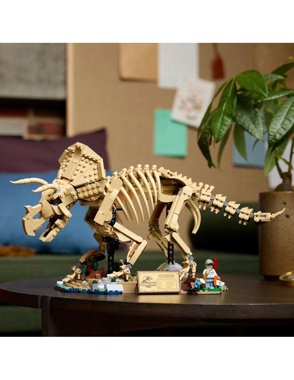 Jurassic World Fósiles de Dinosaurio: Triceratops 77985 Jurassic World Fósiles de Dinosaurio: Triceratops 77985