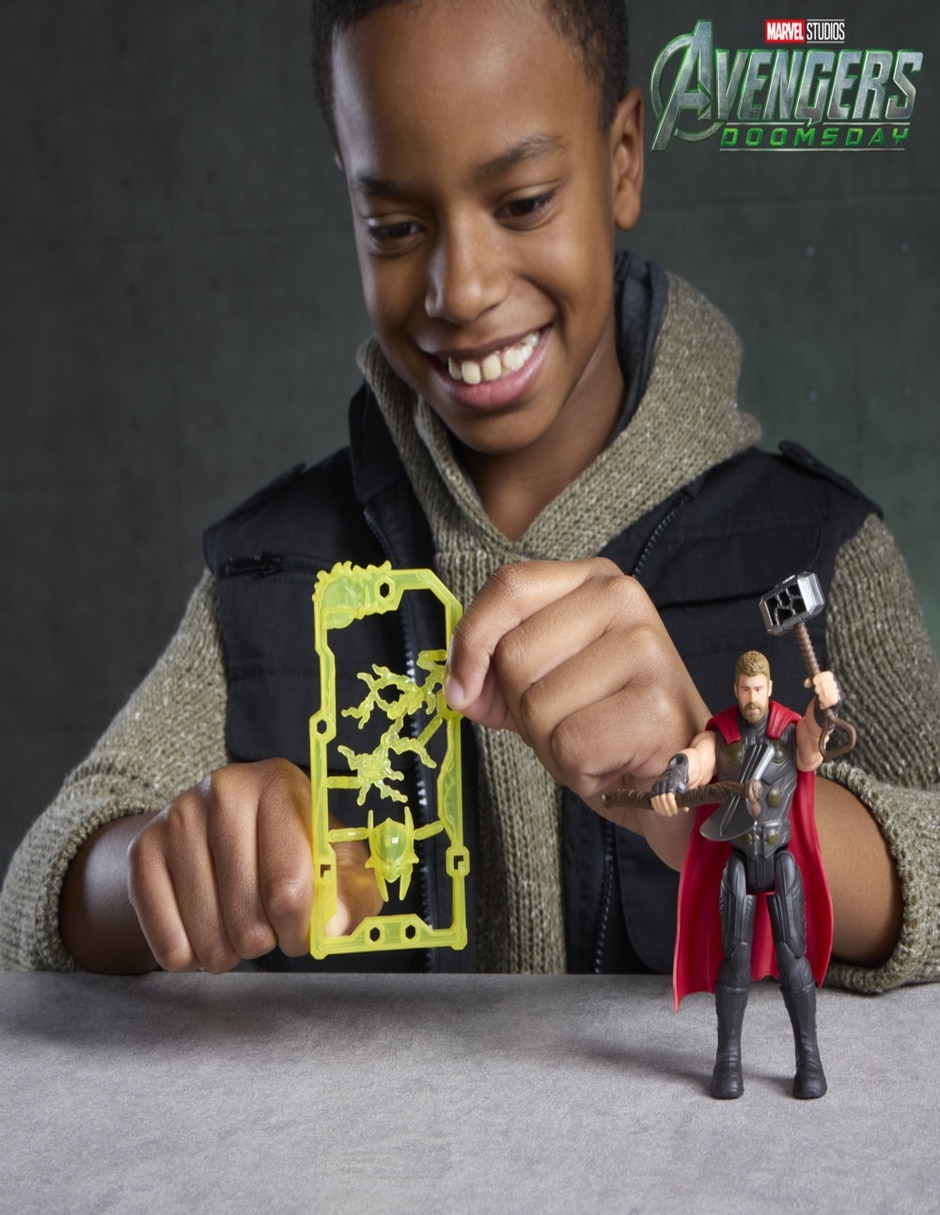Figura de acción articulada : avengers thor estándar nfc 3