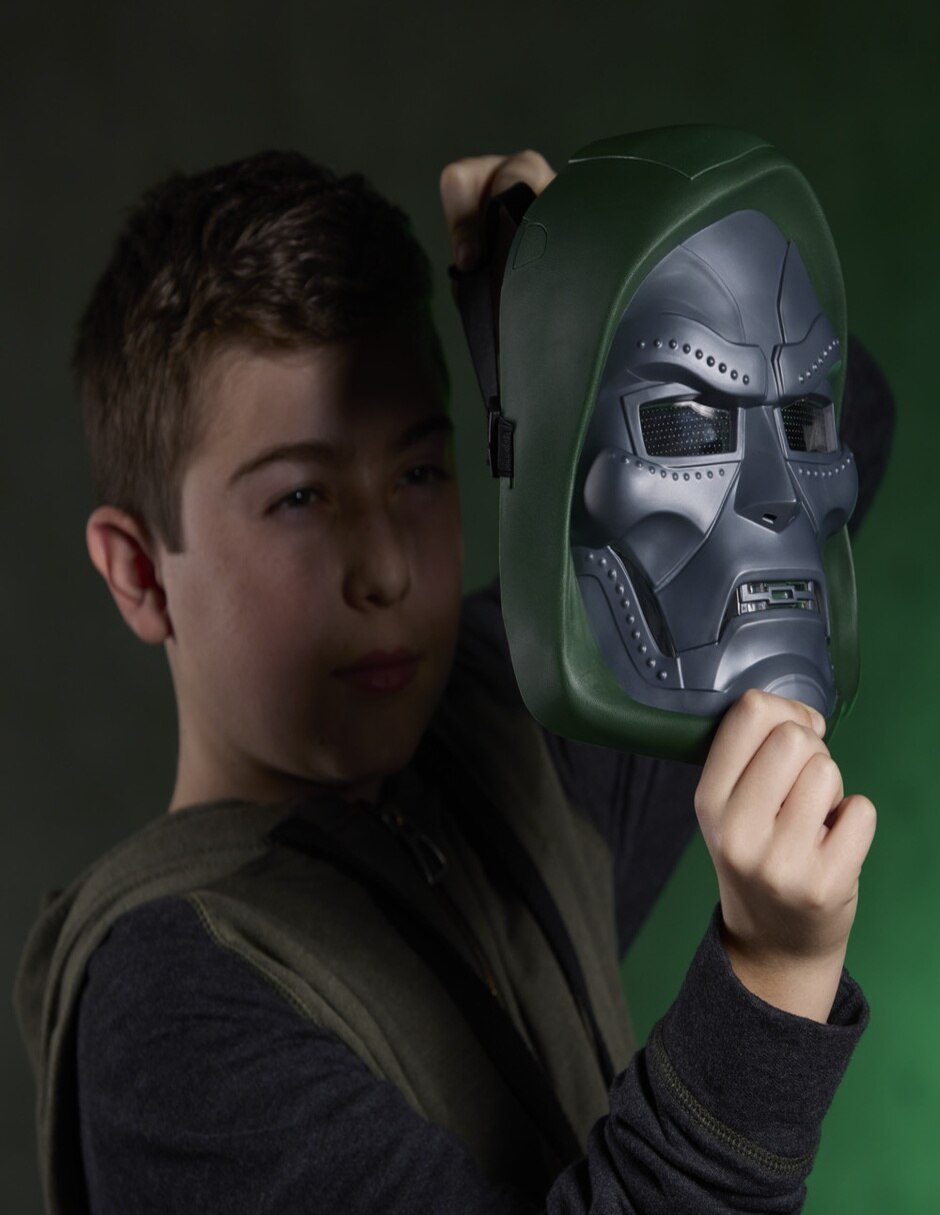 Figura de acción : Avengers Doctor Doom 11