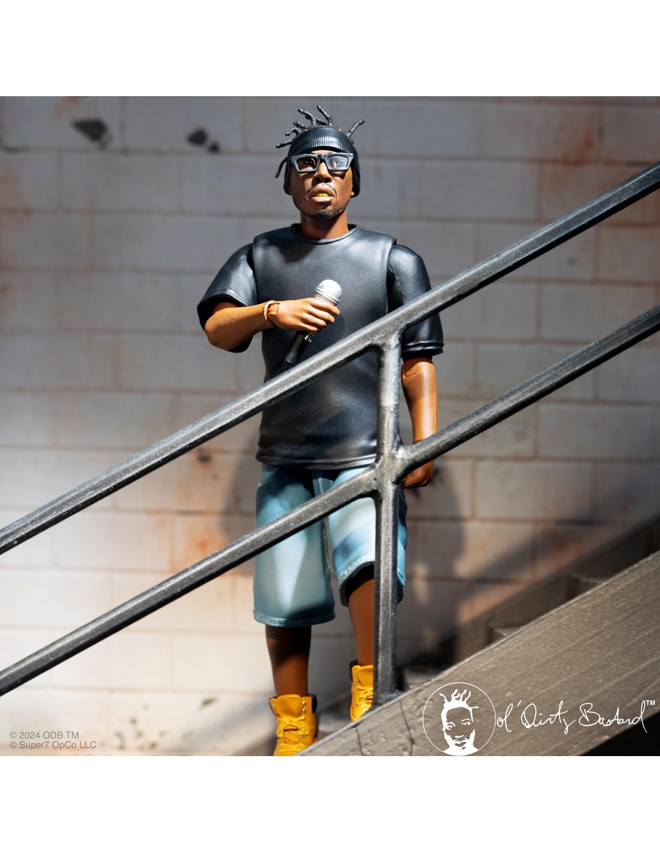 Figura de acción articulada deluxe